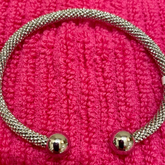 Banana Republic Jewelry - 🍌 Banana Republic Silver Adjustable Bracelet